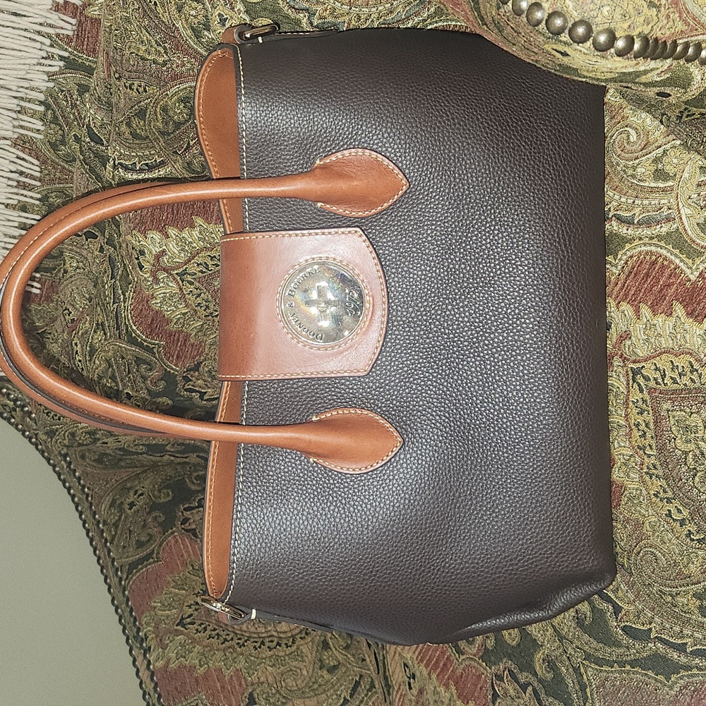 Dooney & Burke Pebble Turnlock Handle Tote 30 Brown